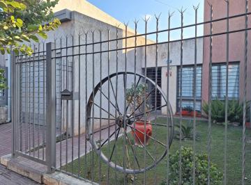 Casa · 32m² · 4 Ambientes · 1 Cochera · Casa 2 Dor Carcano de Horizonte