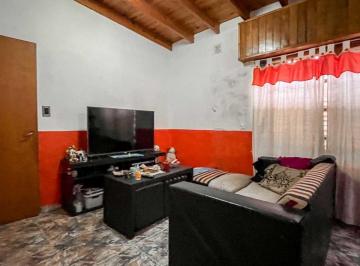 Casa · 40m² · 5 Ambientes · Casa 2 Dorm. en Venta Berisso + Patio