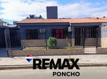 Casa · 96m² · 6 Ambientes · 1 Cochera · Se Vende Casa en B° Parque América