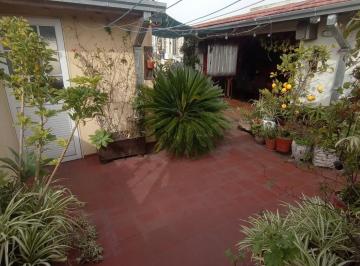 PH · 69m² · 7 Ambientes · Venta PH 7 Amb Monte Castro C/terraza Propia