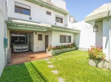 Casa · 144m² · 5 Ambientes · 3 Cocheras · Venta Casa 5 Amb Ballester Apto Credito Jardin