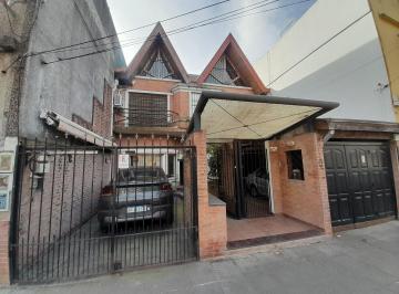 PH · 144m² · 4 Ambientes · 1 Cochera · PH Triplex 198 m² Totales Garage Quincho Parrilla
