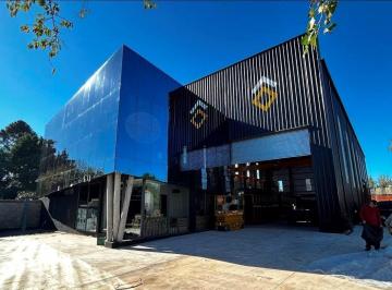 Bodega-Galpón · 1040m² · Alquiler Depósito 1040 m² con Oficinas en El Triángulo, Malvinas Argentinas