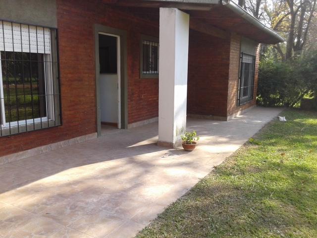 Casa · 80m² · 6 Ambientes · 1 Cochera