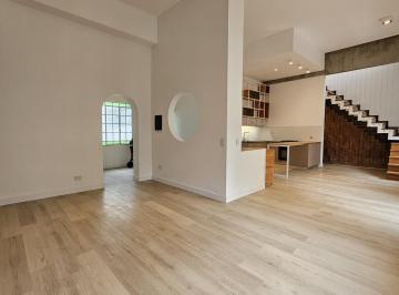 PH · 143m² · 5 Ambientes · Casa en Planta Alta - 3 Dorm. - 3 Baños - Terraza Exclusiva - Sarmiento 1500