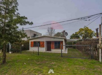 Casa · 45m² · 3 Ambientes · 1 Cochera · Venta Casa en Las Toscas, Canelones