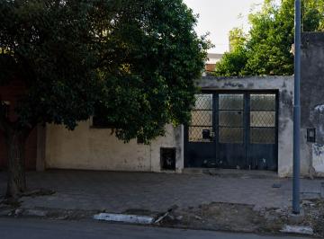 Casa · 65m² · 2 Ambientes · 2 Cocheras · Casa en Venta 2 Ambientes General Bustos Córdoba