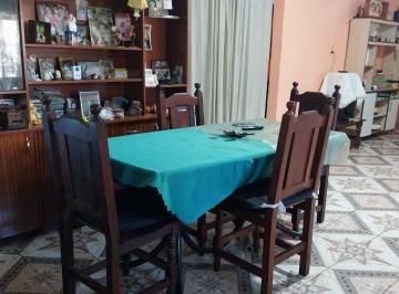 Casa · 66m² · 3 Ambientes · 1 Cochera · Venta Casa 3 Ambientes Gonzalez Catan