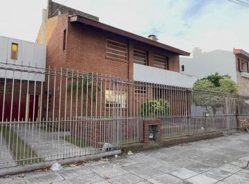 Casa · 433m² · 6 Ambientes · 2 Cocheras · Venta Casa 6 Ambientes Villa Sarmiento Acepta Perm