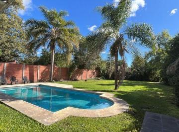 Quinta vacacional · 400m² · 5 Dormitorios · 1 Cochera · Venta Quinta 6 Ambientes Villa Udaondo - Parque Lelo