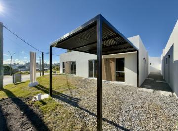 Casa · 50m² · 3 Ambientes · 1 Cochera · Casa de 2 Dorm. a Estrenar en Venta
