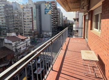 Departamento de 4 ambientes, Villa Urquiza · V. Urquiza│venta│semipiso 4 Amb + Dep │ Al Frente │cochera + Baulera!