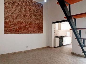 PH · 60m² · 5 Ambientes · Departamento Pasillo 2 Dorm. con Patio