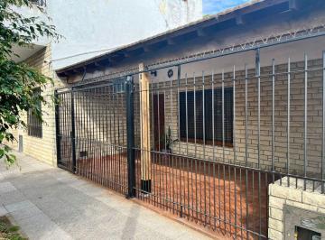 PH · 84m² · 3 Ambientes · 1 Cochera · PH Al Frente con Garage Florida O.