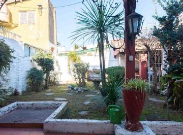 Casa · 72m² · 5 Ambientes · 1 Cochera · Casa 5 Amb en Escalada Apta Credito