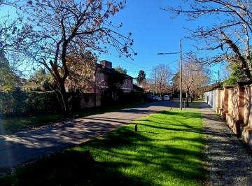 Terreno , San Isidro · Lote en Las Lomass de San Isidro en Zona Jockey