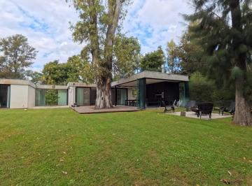 Casa · 236m² · 5 Ambientes · 4 Cocheras · Casa en Venta 5 Ambientes - Zona Colegio Dover Maschwitz Apto Crédito Oportunidad