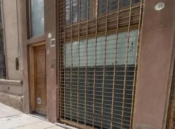 Local comercial · 130m² · 2 Ambientes · 1 Cochera · Local en Alquiler - Depósito - Barracas