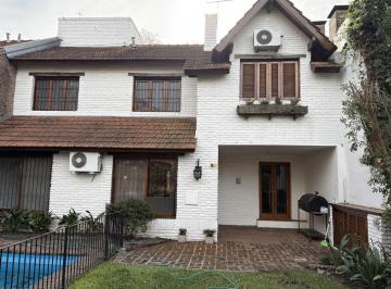 Casa · 185m² · 3 Dormitorios · 1 Cochera · Casa - Las Lomas - Jockey