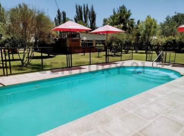 Casa · 100m² · 1 Ambiente · 10 Cocheras · Se Vende Salon Para Eventos o Local Gastronomico
