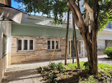 Terreno · 119m² · 5 Ambientes · 2 Cocheras · Oportunidad - Planos Aprobados - Lote Para Construir 5 o 6 Pisos y 2 Cocheras