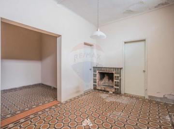 Casa · 85m² · 4 Ambientes · 1 Cochera · Venta Casa PH, 3 Dorm, Cochera
