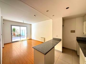 Departamento · 49m² · 2 Ambientes · 1 Cochera · Departamento con Patio a La Venta