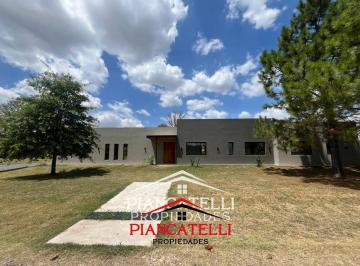 Casa · 50m² · 4 Ambientes · 1 Cochera · Venta de Casa a Estrenar en La Elina, Comarcas de Lujan