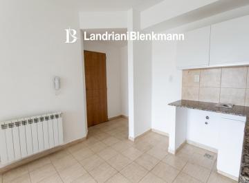 Departamento · 40m² · 2 Ambientes · 1 Cochera · Departamento 1 Dormitorio C/cochera - Centro Este
