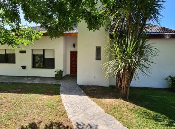 Casa · 110m² · 3 Ambientes · 5 Cocheras · Casa 3 Ambientes Country Banco Provincia Alquiler Alvarez