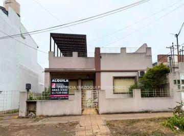 PH · 93m² · 3 Ambientes · PH en Alquiler en El Palomar