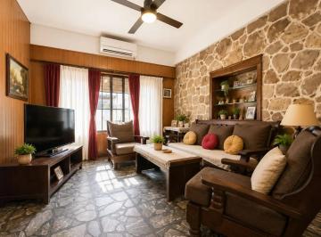 Casa · 187m² · 4 Ambientes · Oportunidad de Inversión | Casa a Refaccionar con Factibilidad Disponible | Palermo Hollywood
