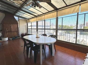 Departamento · 136m² · 5 Ambientes · 5 Ambientes con Dependencia, Palier Privado, Parrilla y Balcón Cerrado en Palermo Hollywood