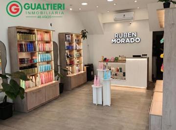 Local comercial · 48m² · Se Alquila Local Av Olascoaga Ubicación Privilegiada!