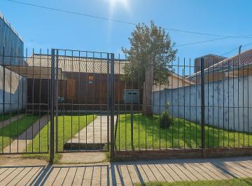 Casa · 90m² · 3 Ambientes · 1 Cochera · Casa Ubicada en La Diagonal Elpidio Gonzalez 5055