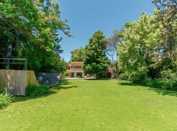 Terreno · 565m² · 5 Ambientes · 8 Cocheras · Impactante Terreno de 1950 m² con 25 m. de Frente por 78 m. de Fondo en Las Lomas de San Isidro.