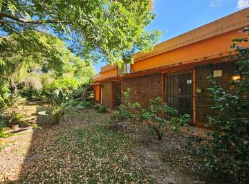 Casa · 272m² · 5 Ambientes · 3 Cocheras · Venta de Casa Antigua