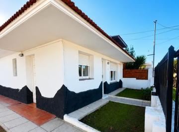 Casa · 90m² · 3 Ambientes · 1 Cochera · Casa en Venta