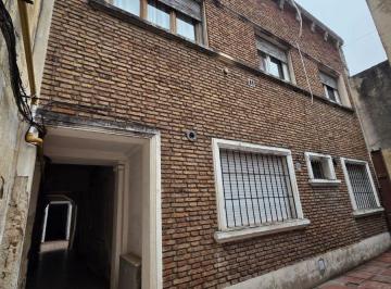 PH de 3 ambientes, Rosario · PH 2 Habitaciones en Planta Alta en B° Nuestra Sra. de Lourdes