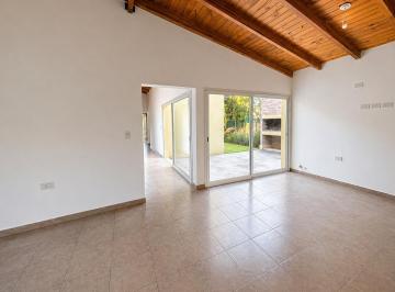 Casa · 100m² · 10 Ambientes · 2 Cocheras · Country Villa Catalina, Apta Credito 3 Dorm.!