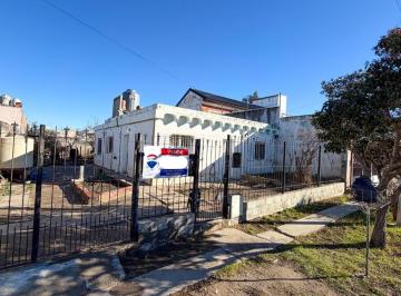 Casa · 75m² · 4 Ambientes · Retasado - Casa 3 Dorm. a m de Av Canada
