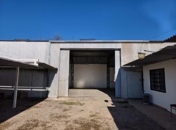 Local comercial · 105m² · 3 Ambientes · 4 Cocheras · Alquiler Galpon con Departamento en San Martin