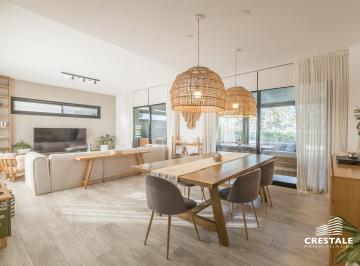 Casa · 130m² · 5 Ambientes · 2 Cocheras · Venta / Permuta - Casa 3 Dorm. Amueblada - Piscina - Palos Verdes Country Club, Fisherton.