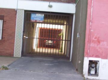 Garage , Almirante Brown · Cochera en Excelente Ubicacion