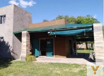 Casa · 60m² · 4 Ambientes · 1 Cochera · Casa en Venta - 1 Dormitorio 1 Baño - Cochera - 1.200 m² - Paraná