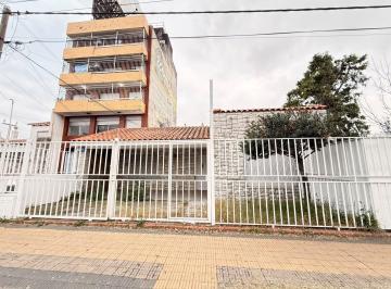 Casa · 198m² · 4 Ambientes · 1 Cochera · Av Eva Peron Al 6500 Alquiler Casa Uso Comercial en Rosario Barrio Belgrano