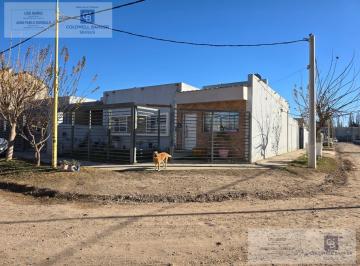 Casa · 190m² · 4 Ambientes · Venta Casa B° Perticone 4 Ambientes Mas Segunda Vivienda