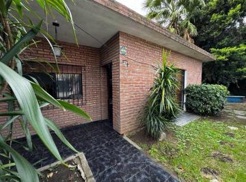 Casa · 60m² · 4 Ambientes · 1 Cochera · Venta Casa 4amb Jardin Villa Tesei Refaccionar