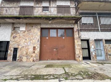 Depósito · 180m² · 2 Ambientes · Alquiler Galpón/depósito en Barrio Matheu