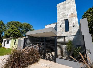 Casa · 140m² · 3 Ambientes · 1 Cochera · Cf1398 - Duplex Apto Crédito Hipotecario - 2 Dorm. - Av Centenario y Zapiola